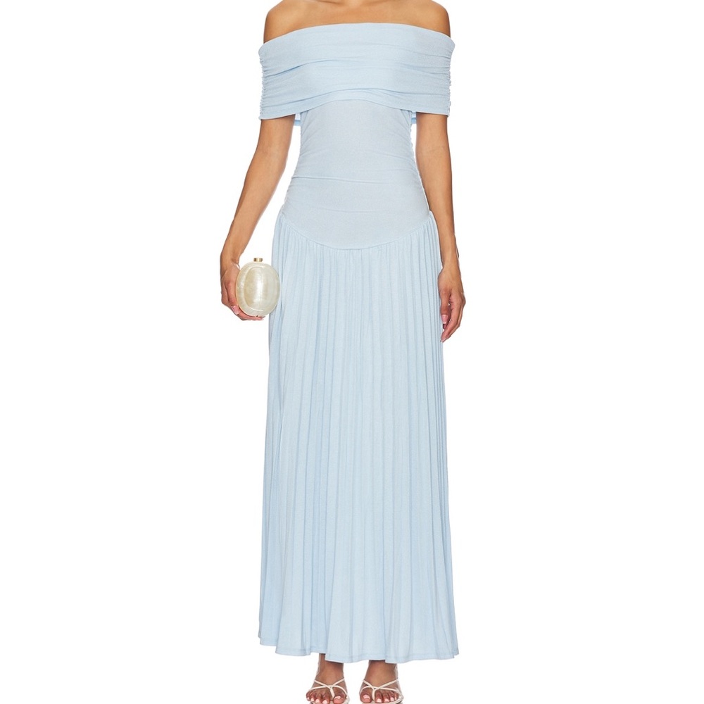 Lionness Field of Dreams Maxi (Soft Blue)